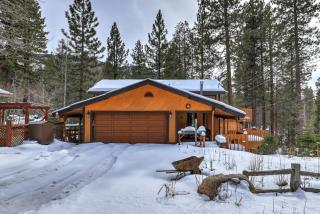 Tahoe Forest Chalet 3BR House with AC - Stateline - 0