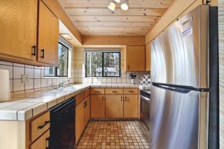 Tahoe Forest Chalet 3BR House with AC - Stateline - 6