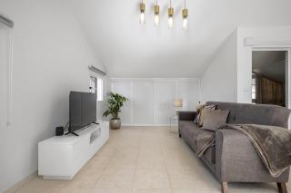 Golden Coast by Homie - 3