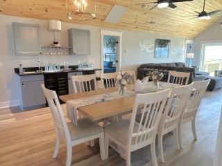 Fishin' Shack - Oak Island - 1