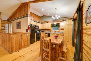 4 Mi to Beaver Lake Peaceful Log Cabin with Deck! - 3