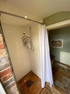 The Shepherds Hut - Hindringham - 3