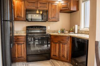 Close to SDC! Table Rock Lake Front - Two Bedroom - Kimberling City - 4