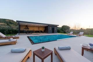 Luxury private villa queen Alla - Dragotiná - 5