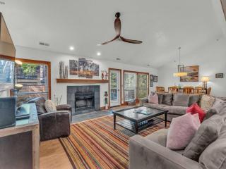 Stylish SilverCliff Condo Walk to Lift with Hot Tub - Park City - 5