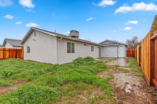 Merced Home by Freeway Airport - Merced - 1