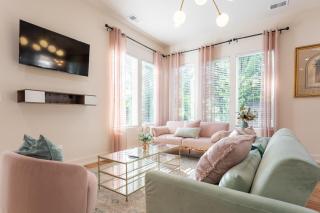 The Pink Royale by Stay Local Nashville - 3