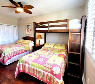 Sleeps 12-3 Bedrooms-7 Beds-3 Bath-Great Views-1700 SqFt - North Myrtle Beach - 5