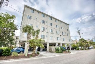 Sleeps 12-3 Bedrooms-7 Beds-3 Bath-Great Views-1700 SqFt - North Myrtle Beach - 2