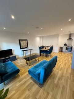 2 Bed Duplex with En-suite 5 mins walk from city centre - Leeds - 6