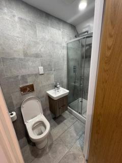 2 Bed Duplex with En-suite 5 mins walk from city centre - Leeds - 9