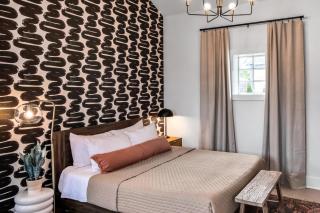 The Woodland Carriage House by Stay Local Nashville - 6