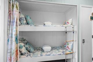 Sea Cabin Unit Unit 104-Oceanfront-Sleeps 4-1bedroom-1bath - North Myrtle Beach - 2