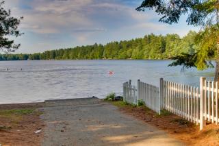 Couples Glamping Getaway on Bonny Eagle Pond - Standish - 9