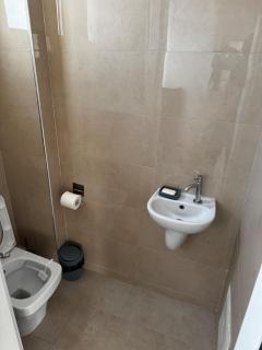 Nice F2 with new, modern furniture in Mermoz - Dakar - 9