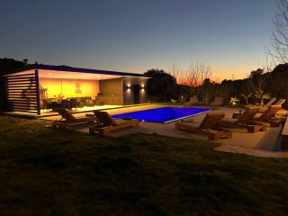 Luxury private villa queen Alla - Dragotiná - 8