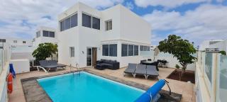Villa Pousadoiro - Playa Blanca - 9