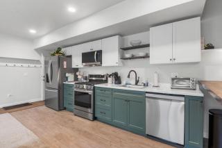 Cozy 2BR Basement-Level Retreat - South Weber - 6
