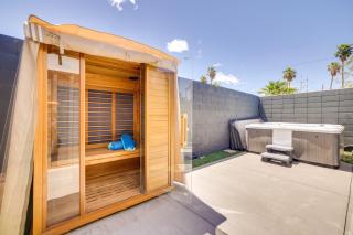 3 Mi to Strip Mid-Century Gem with Hot Tub in Vegas - Las Vegas - 9