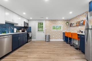 Walk To Mohegan!05mi-modern 3br Home Getaway - Norwich - 4