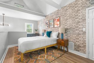 Walk To Mohegan!05mi-modern 3br Home Getaway - Norwich - 9