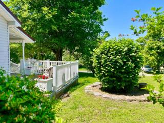 Cozy 3 Bedroom Home a short walk to Main Street Shadow Lake Dance Night Club - Noel - 5