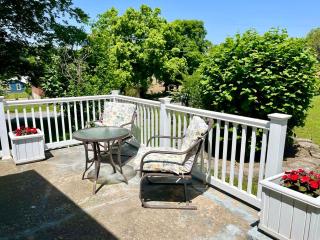 Cozy 3 Bedroom Home a short walk to Main Street Shadow Lake Dance Night Club - Noel - 1