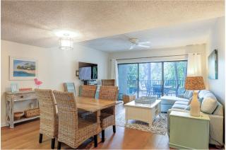 107 Village House Port Royal 2 BR 2 BA w 4 Queens Sleeps 8 Bikes & Beach Gear Included - Hilton Head Island - 8