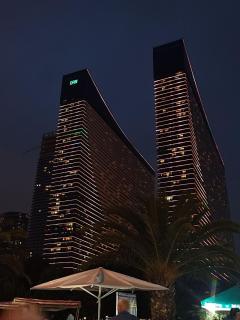 Panorama Orbi Luxe Batumi - Batumi - 4