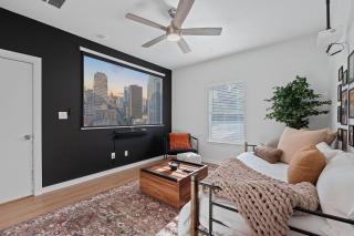 East Austin Retreat with Patio, Grill, Hot Tub, & Swing Set - Austin - 9