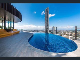 Spire 3105 HIGH-RISE HAVEN by Stylish Stays - 7