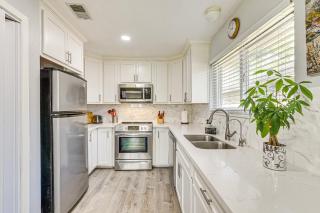 6 Mi to Clear Lake Family Home with Patio and Yard - Webster - 2