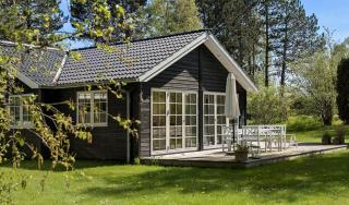 Wooden House With Relaxing Atmosphere - Yderby - 9