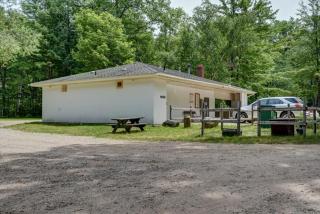 Farwells Private Resort in the Woods - - 1