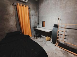 Afqa Nest Industrial Charm - 8