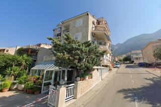 Apartments with WiFi Makarska - 24438 - Makarska - 0