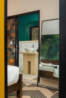 Designer City Retreat - 8