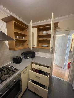 Gatwick 1 Bedroom Apartment - Chipstead - 6