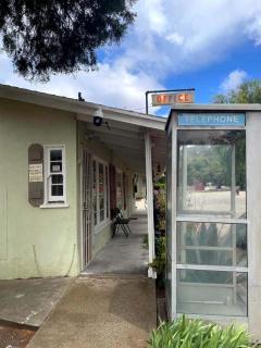 Sierra Pelona Motel - 4