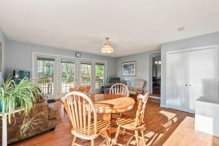 Spacious Beach Town Retreat - Sleeps 8 - Port Elgin - 5