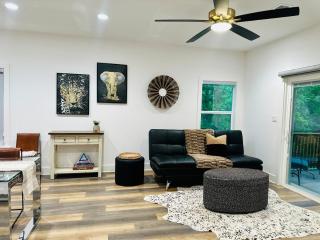 Delux Country Cabin - Pet Friendly - Piney - 0