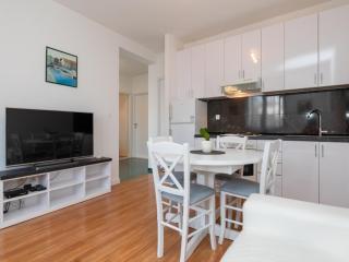 Villa Supetar Garden - Two Bedroom Apartment with Terrace - Supetar - 9