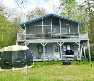 Charming Lakefront Chalet, family and pet friendly - Barnstead - 8