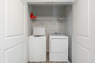 Upscale King 3BR Townhouse Mins to Cary & NC State - Raleigh - 8