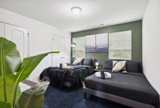 Upscale King 3BR Townhouse Mins to Cary & NC State - Raleigh - 4