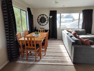 Home Comforts on Main - Methven - 6