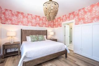 Waterfront Luxury River House - 3