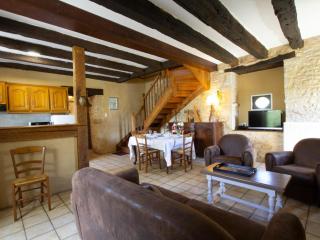 Maison spacieuse avec jardin clos près de Sarlat - FR-1-616-127 - 1