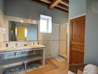 Belle maison de campagne avec piscine, 4 chambres, jardin et terrasse près de Montbrison - FR-1-496-48 - Chalain-le-Comtal - 7