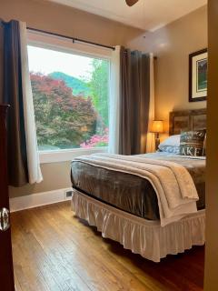 Grafton Lodge - Lake Lure - 6